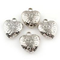 Zinc Alloy Heart Pendants, silver color plated, lead & cadmium free Approx 3mm 