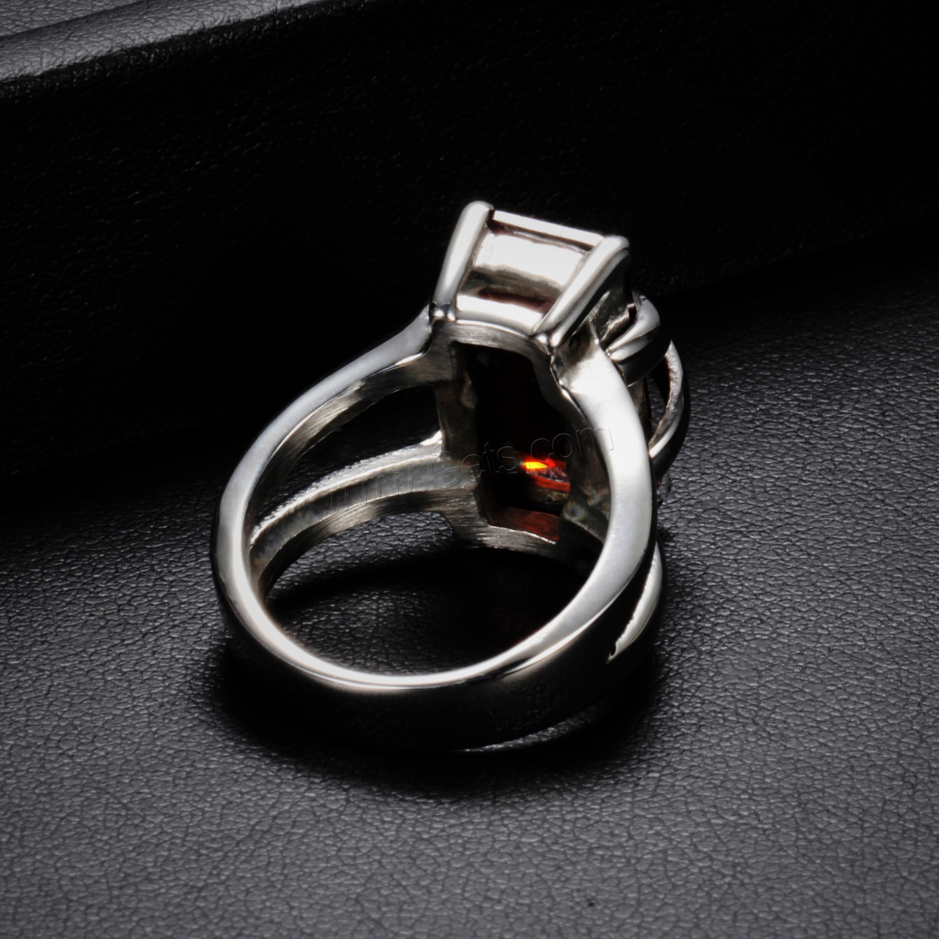 ジェムス トーンのステンレス鋼の指環, ステンレス, とともに ルビー, 異なるサイズの選択 & 女性用, オリジナルカラー, 18mm, 売り手 パソコン