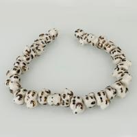 Tier Lampwork Perlen, Schaf, weiß und schwarz, 13x18x12mm, Bohrung:ca. 2mm, Länge:ca. 14 ZollInch, ca. 30PCs/Strang, verkauft von Strang