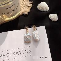 Plastic Pearl Zinc Alloy Earring, with ABS Plastic Pearl, gold color plated & for woman 