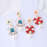 Plastic Pearl Zinc Alloy Earring, with ABS Plastic Pearl & Resin Rhinestone, Flower, gold color plated, for woman 