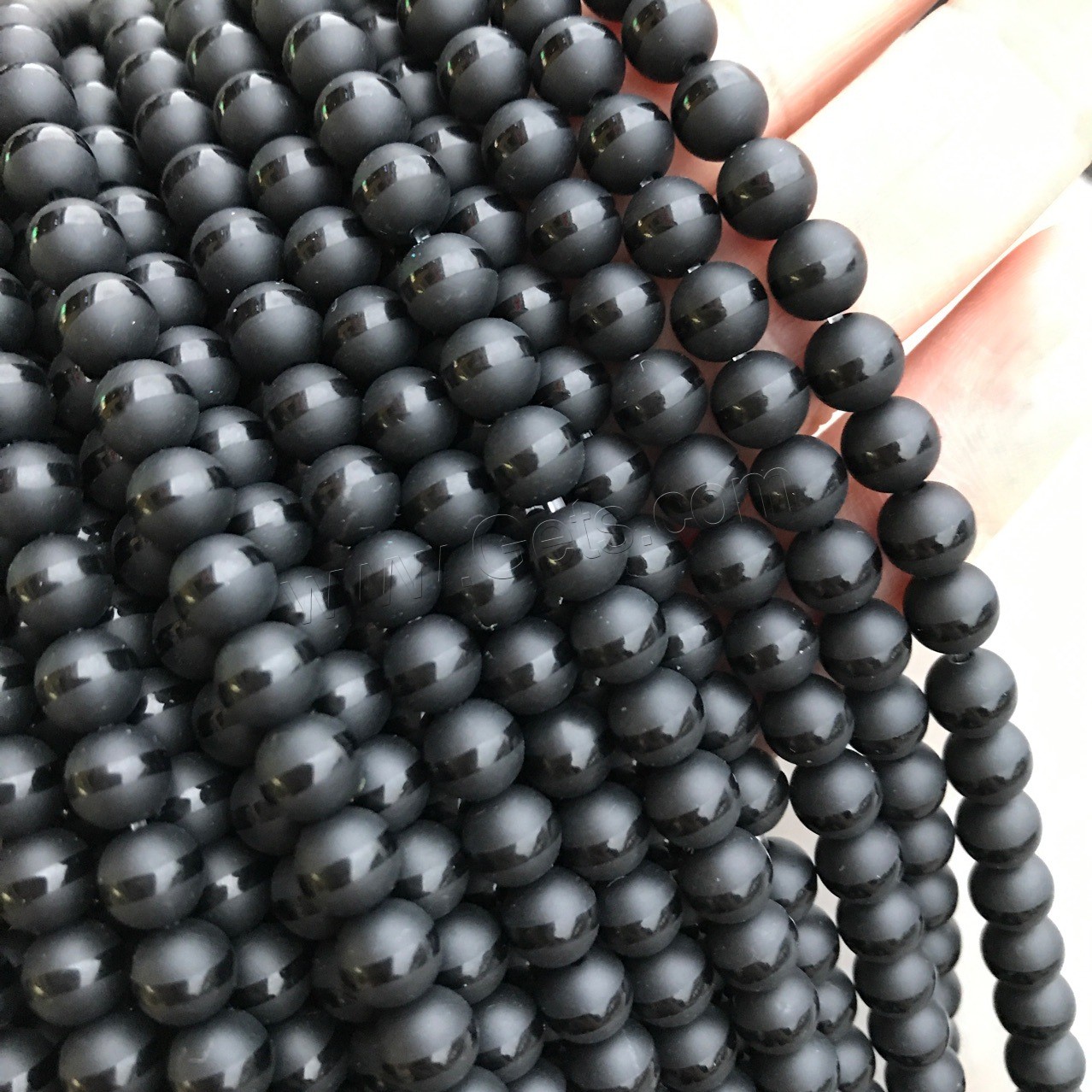 Schwarzer Achat Perle, rund, verschiedene Größen vorhanden & satiniert, 4mm,6mm,8mm,10mm,12mm, verkauft von Strang