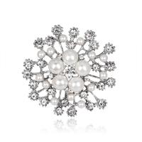 Rhinestone Zinc Alloy Brooch, with Plastic Pearl, plated, for woman & with rhinestone 