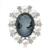 Zinc Alloy Jewelry Brooch, Brass, with Shell Pearl & Freshwater Pearl, plated & micro pave cubic zirconia & for woman 