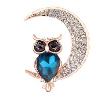 Rhinestone Zinc Alloy Brooch, with Crystal, Owl, gold color plated, for woman & with rhinestone 
