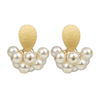 Kunststoff Perle Zink Legierung Ohrring, Zinklegierung, mit Kunststoff Perlen, plattiert, für Frau, goldfarben, 40x35mm, verkauft von Paar
