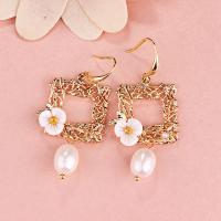 Freshwater Pearl Drop Earring, Zinc Alloy, with Freshwater Pearl, real gold plated, for woman & hollow, 50uff4duff4d 