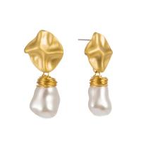 Boucle d'oreille goutte Zinc Alloy, alliage de zinc, avec Plastique ABS perle, Placage de couleur d'or, fait à la main & pour femme Vendu par paire