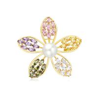 Messing Brosche, mit Kunststoff Perlen, Blume, vergoldet, Micro pave Zirkonia & für Frau, 49*49mm, verkauft von PC