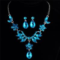 Rhinestone Zinc Alloy Jewelry Set, earring & necklace, platinum color plated, twist oval chain & for woman & with rhinestone Approx 12.21 Inch 