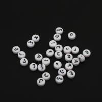 Acryl Schmuck Perlen, flache Runde, mit Brief Muster, weiß, 4x7mm, Bohrung:ca. 1mm, ca. 3700PCs/Tasche, verkauft von Tasche