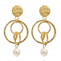 Boucle d'oreille en alliage de zinc en plastique perle, avec perle de plastique, bijoux de mode & pour femme, doré Vendu par paire