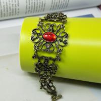 Zinc bracelets en strass en alliage , alliage de zinc, Plaqué de couleur d'or antique, pour femme & avec strass & creux Environ 7.49 pouce Vendu par lot