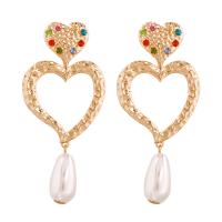 Boucle d'oreille en alliage de zinc en plastique perle, avec perle de plastique, coeur, pour femme, plus de couleurs à choisir Vendu par paire