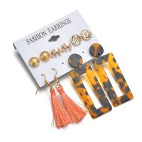 Zinklegierung Ohrstecker, mit Harz, plattiert, 6 Stück & für Frau, Goldfarbe, verkauft von setzen