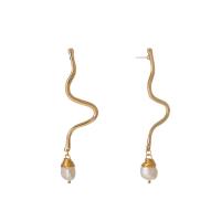Zinc Alloy Drop Earring, with Freshwater Pearl, gold color plated, for woman 