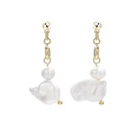 Freshwater Pearl Brass Earring, with Freshwater Pearl, fashion jewelry & for woman, golden 