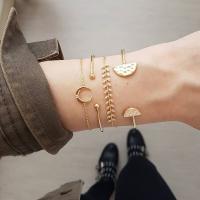 alliage de zinc Set de bracelet, bracelet de manchette & Bracelet, Placage de couleur d'or, 4 pièces & pour femme & avec strass .5 pouce, Vendu par fixé