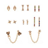 alliage de zinc Stud Set, Placage, 8 pièces & bijoux de mode & pour femme & avec strass, doré, Vendu par fixé