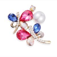 Rhinestone Zinc Alloy Brooch, with Crystal & Plastic Pearl, plated, for woman & with rhinestone 