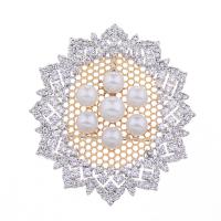 Messing Brosche, mit Kunststoff Perlen, Blume, goldfarben plattiert, Micro pave Zirkonia & für Frau & hohl, 36x41mm, verkauft von PC
