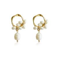 Rhinestone Brass Drop Earring, with Plastic Pearl, plated, fashion jewelry & for woman & with rhinestone, golden, 20*32mm 