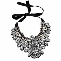 Полиэстер Воротник ожерелье, с Кристаллы, Связанный вручную, Женский & со стразами, Много цветов для выбора длина:Приблизительно 15.75 дюймовый, продается Strand