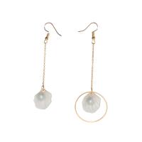 Zinklegierung asymmetrische Ohrringe, mit Kunststoff Perlen, goldfarben plattiert, Modeschmuck & für Frau, 18x75mm,29x83mm, verkauft von Paar