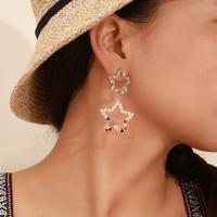 Plastic Pearl Zinc Alloy Earring, with Plastic Pearl, Star, plated, for woman & with rhinestone, golden 