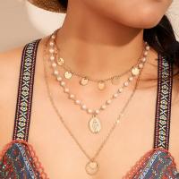 Zinklegierung Halskette, mit Kunststoff Perlen, plattiert, Modeschmuck & mehrschichtig & für Frau, goldfarben, verkauft von Strang