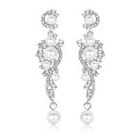 Kunststoff Perle Zink Legierung Ohrring, Zinklegierung, mit ABS-Kunststoff-Perlen, Platinfarbe platiniert, für Frau & mit Strass, 17x65mm, verkauft von Paar