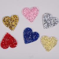 diamantes de imitación Parches adhesivos de hierro, Corazón, Bricolaje, más colores para la opción, 5.5cmx5.5cm, 10PCs/Grupo, Vendido por Grupo