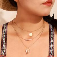 Zinklegierung Halskette, mit Kunststoff Perlen, plattiert, Modeschmuck & mehrschichtig & für Frau, goldfarben, verkauft von Strang