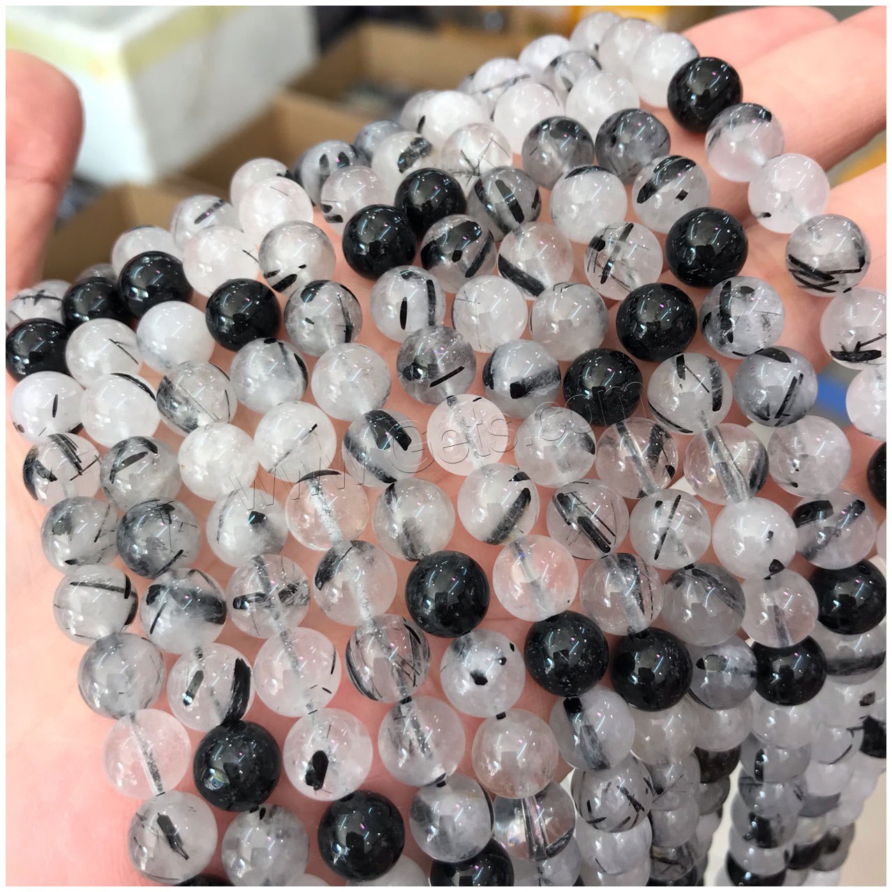 Rutilated Quarz Perle, rund, poliert, verschiedene Größen vorhanden, weiß und schwarz, Bohrung:ca. 1mm, verkauft von Strang