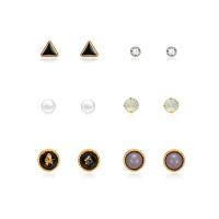 Zinc alliage strass Stud Earring, alliage de zinc, avec Plastique ABS perle & résine, acier inoxydable puce boucle d'oreille, Placage de couleur d'or, 6 pièces & pour femme & avec strass, Vendu par fixé