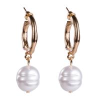 Boucle d'oreille en alliage de zinc en plastique perle, avec perle de plastique, Placage, bijoux de mode & pour femme, doré, Vendu par paire