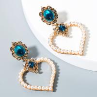 Plastic Pearl Zinc Alloy Earring, with Plastic Pearl, Heart, plated, for woman & with rhinestone nickel, lead & cadmium free, 50*30mm 