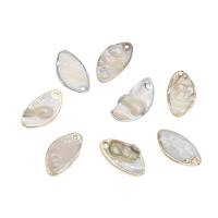 Concha de perla colgante, con metal, chapado, enviado al azar, Blanco, 29x12x4mm, agujero:aproximado 2mm, aproximado 10PCs/Bolsa, Vendido por Bolsa