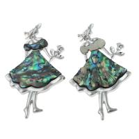 Zinc Alloy Shell Pendants, with Shell, Girl, platinum color plated & can be used as brooch or pendant Approx 6mm 