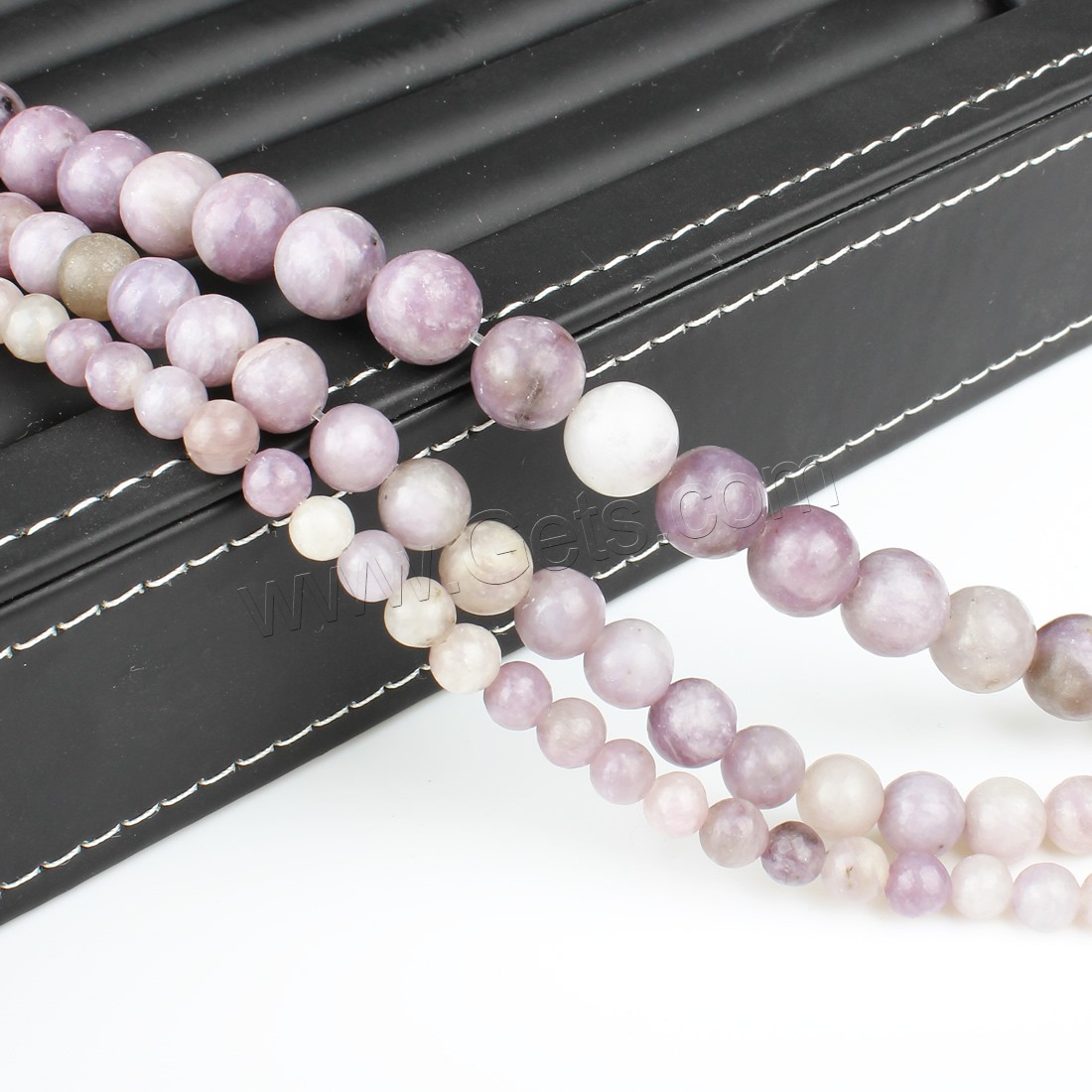 Flieder Perlen Perle, rund, verschiedene Größen vorhanden, violett, Bohrung:ca. 1mm, Länge:ca. 14.9 ZollInch, verkauft von Strang