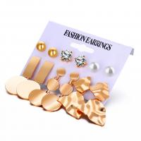 Zinc Alloy Drop Earring, with Cubic Zirconia, fashion jewelry, golden 
