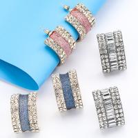 arete de aleación de zinc con diamante de imitación, Joyería & para mujer & con diamantes de imitación, más colores para la opción, 34x20mm, Vendido por Par