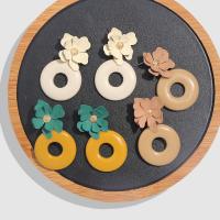 Boucle d'oreille de goutte acrylique, Feuille d'acétate, beignet, plus de couleurs à choisir Vendu par paire