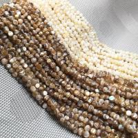 La Perla de Concha Natural, Nácar, Irregular, enviado al azar & Bricolaje, más colores para la opción, 5-6mm, 0.38m/Sarta, Vendido por Sarta