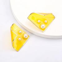 Resin Stud Earring, with Plastic Pearl, fashion jewelry & for woman 