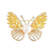 Cubic Zirconia Brooch, Brass, with Plastic Pearl, Butterfly, plated, micro pave cubic zirconia & for woman & hollow nickel, lead & cadmium free 