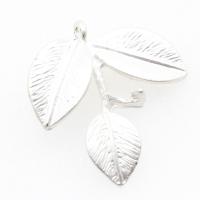 Brass Jewelry Pendants, Copper Alloy, Leaf, plated, DIY, silver color, 27*26*5mm Approx 1mm 