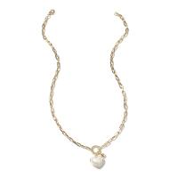 Ожерелье ручной латунные, Латунь, с Пластиковая жемчужина, Сердце, плакирован золотом, прямоугольник цепь & Женский, белый, 15mm, длина:Приблизительно 18 дюймовый, продается Strand