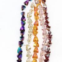 Dreieckiger Kristall Perlen, Natürlicher Quarz, mit Kristall, Konische, plattiert, unterschiedliche Farbe und Muster für die Wahl & DIY & facettierte, keine, 7.5*9mm, Bohrung:ca. 1mm, 50PCs/Strang, verkauft von Strang