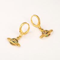 Brass Huggie Anneau d'oreille, laiton, Placage de couleur d'or, pavé de micro zircon & pour femme Vendu par paire